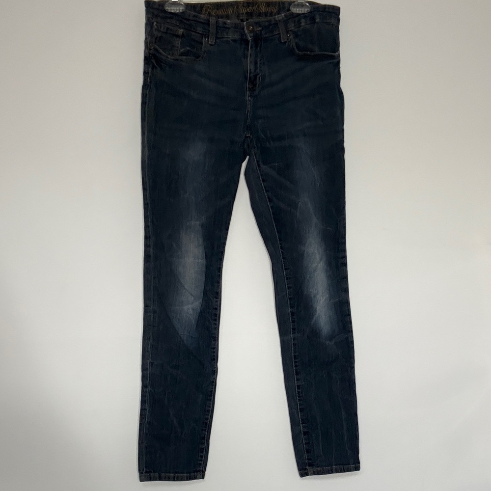 GAP Women's Black Skinny Jeans with Subtle Fade